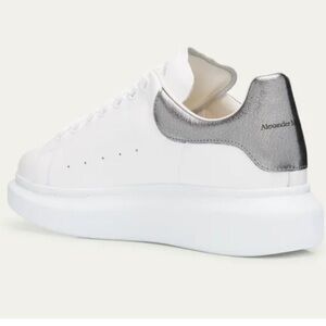 Alexander McQueen Sneakers - Like New - Size 40.5